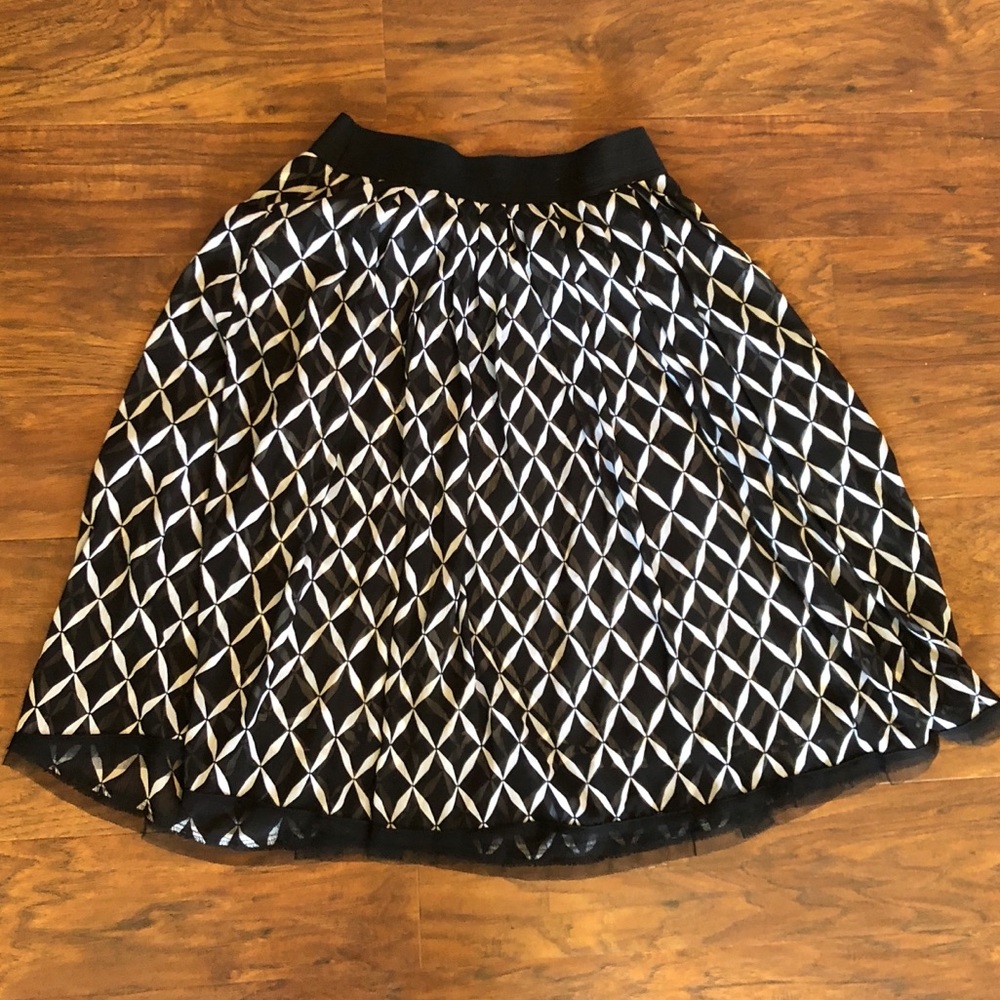 WHBM Geometric Pattern Skirt, Size 10